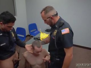 Cop smäll jobb movieture och bög äldre polis