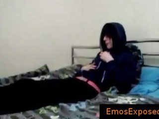 Te-nage gay emo wanking his johnson on bed